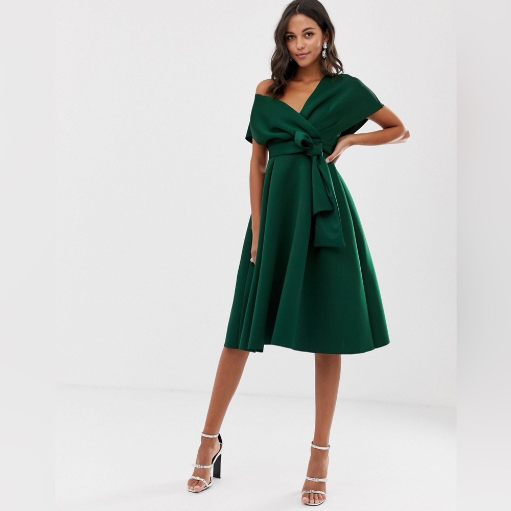 Fallen shoulder midi dress